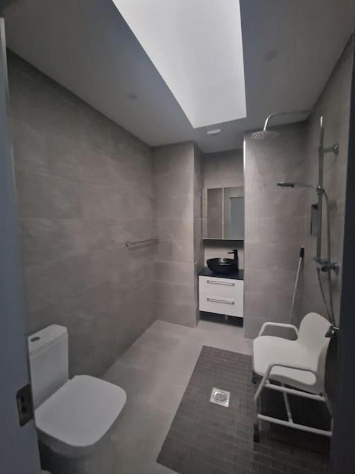 Welcome To Dc'S Cottage Holycross Экстерьер фото